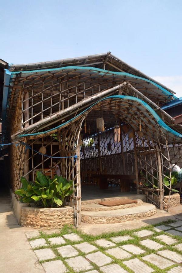 Yee Shin Guest House Хсипау Екстериор снимка